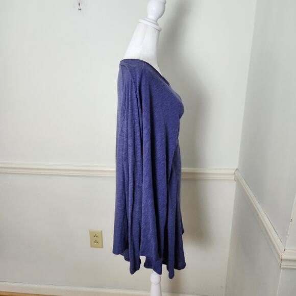 We The Free People Shirt Sz Large Womens Blue Aria Trapeze Oversized Tunic Tee - Picture 7 of 13